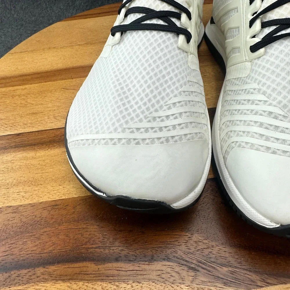 Altra Solstice XT Men's Size 9 White Mesh Running Sneakers Barely Worn